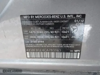 2012 Mercedes-Benz GL-Class GL 550 with VIN 4JGBF8GE4CA783163, listed as a IAAI auction lot 41756700 with 220,571 mi miles. Bid and sale history available at carsss.com. Image 9.