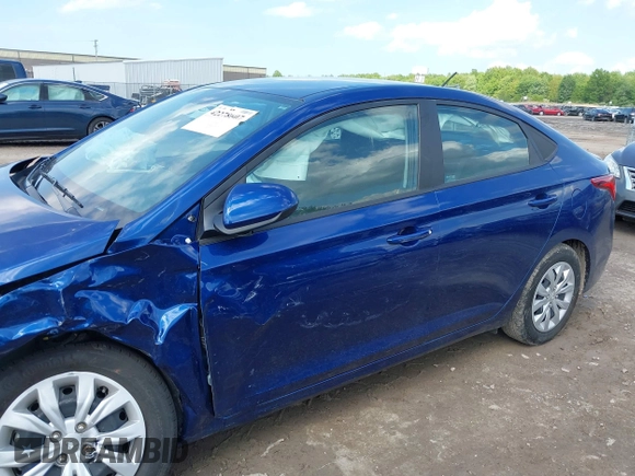 2022 Hyundai Accent SE z VIN 3KPC24A61NE185658, wystawiony jako IAAI lot #42278607 z przebiegiem 5 596 mil mil oraz . Historia ofert i sprzedaży dostępna na DreamBid. Obrazek 14.