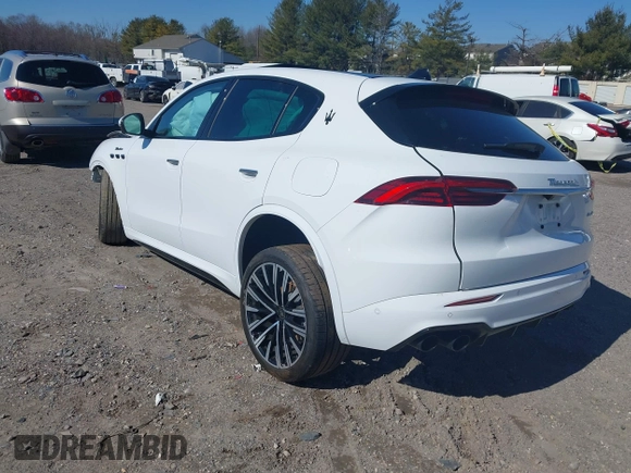 2023 Maserati Grecale Modena z VIN ZN682AVM1P7409283, wystawiony jako IAAI lot #41723172 z przebiegiem Nie podano mil oraz . Historia ofert i sprzedaży dostępna na DreamBid. Obrazek 3.