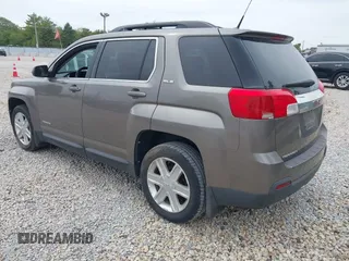 2011 GMC Terrain SLE-2 z VIN 2CTALSEC1B6331369, wystawiony jako IAAI lot #42285551 z przebiegiem 108 244 mil mil oraz . Historia ofert i sprzedaży dostępna na DreamBid. Obrazek 3.