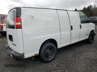 2006 Chevrolet Express Cargo with VIN 1GCHG35U961142376, listed as a Copart auction lot 47741725 with 268,409 mi miles and Clean title. Bid and sale history available at DreamBid. Image 3.