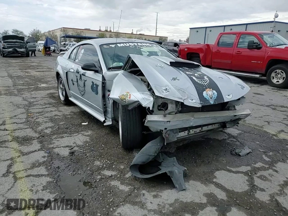 2001 Ford Mustang GT Deluxe с VIN 1FAFP42X51F228359, выставлен на аукционе Copart как лот 55808615 с пробегом 192 689 миль миль и Списание • Salvage title. История ставок и продаж доступна на DreamBid. Изображение 14.