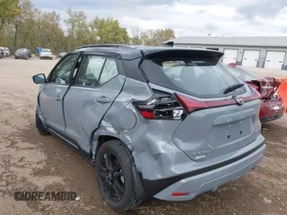 2024 Nissan Kicks SR with VIN 3N1CP5DV2RL505746, listed as a IAAI auction lot 40585469 with 4,430 mi miles and . Bid and sale history available at carsss.com. Image 3.