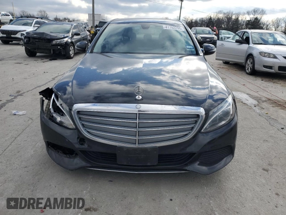 2016 Mercedes-Benz C 300 z VIN 55SWF4JBXGU172322, wystawiony jako Copart lot #41702295 z przebiegiem 131 977 mil mil oraz Szkoda całkowita • Salvage title. Historia ofert i sprzedaży dostępna na DreamBid. Obrazek 5.