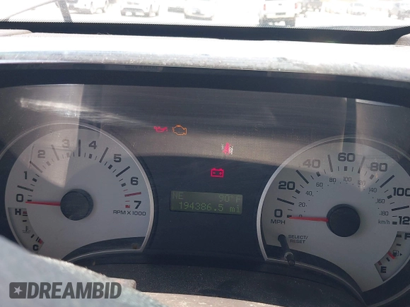 2008 Ford Explorer Sport Trac XLT z VIN 1FMEU51E28UB26894, wystawiony jako IAAI lot #42405007 z przebiegiem 194 386 mil mil oraz . Historia ofert i sprzedaży dostępna na DreamBid. Obrazek 7.