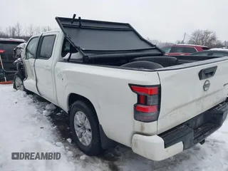 2023 Nissan Frontier SV with VIN 1N6ED1FK9PN625340, listed as a IAAI auction lot 41468074 with 30,696 mi miles. Bid and sale history available at carsss.com. Image 3.