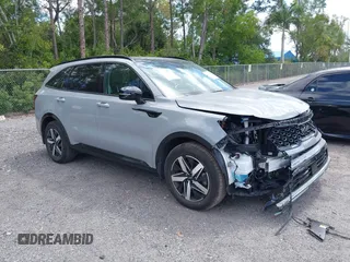 2022 Kia Sorento EX z VIN 5XYRH4LF9NG143960, wystawiony jako IAAI lot #42156267 z przebiegiem 36 904 mil mil oraz . Historia ofert i sprzedaży dostępna na DreamBid. Obrazek 1.
