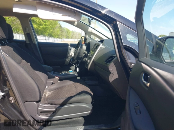 2015 Nissan LEAF S с VIN 1N4AZ0CP3FC322339, выставлен на аукционе IAAI как лот 42060240 с пробегом 71 189 миль миль и . История ставок и продаж доступна на DreamBid. Изображение 5.