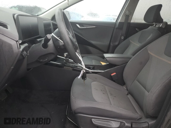 2023 Kia Niro LX with VIN KNDCP3LE7P5098748, listed as a Copart auction lot 45603995 with 23,255 mi miles and Salvage Title. Bid and sale history available at carsss.com. Image 7.