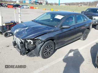 2021 Volkswagen Jetta S z VIN 3VWC57BU8MM098931, wystawiony jako IAAI lot #41818622 z przebiegiem 10 469 mil mil oraz . Historia ofert i sprzedaży dostępna na DreamBid. Obrazek 2.