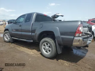 2011 Toyota Tacoma z VIN 5TFTX4GN1BX004490, wystawiony jako Copart lot #59059015 z przebiegiem 171 268 mil mil oraz Szkoda całkowita • Salvage title. Historia ofert i sprzedaży dostępna na DreamBid. Obrazek 2.
