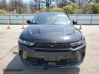 2024 Dodge Hornet R/T with VIN ZACPDFCW5R3A09622, listed as a Copart auction lot 54668484 with 1,112 mi miles and Salvage Title. Bid and sale history available at carsss.com. Image 5.