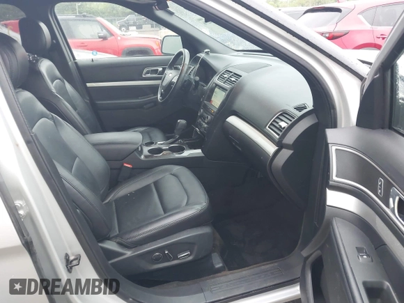 2017 Ford Explorer XLT с VIN 1FM5K7DH1HGC45803, выставлен на аукционе IAAI как лот 42274276 с пробегом 116 310 миль миль и . История ставок и продаж доступна на DreamBid. Изображение 5.