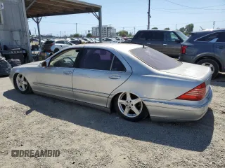 2004 Mercedes-Benz S 500 z VIN WDBNG75J74A419831, wystawiony jako Copart lot #56984295 z przebiegiem Nie podano mil oraz Czysty tytuł • Clean title. Historia ofert i sprzedaży dostępna na DreamBid. Obrazek 2.