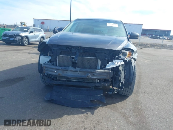 2013 Mazda CX-9 Grand Touring with VIN JM3TB3DA0D0412833, listed as a IAAI auction lot 41876447 with 173,830 mi miles and . Bid and sale history available at carsss.com. Image 6.