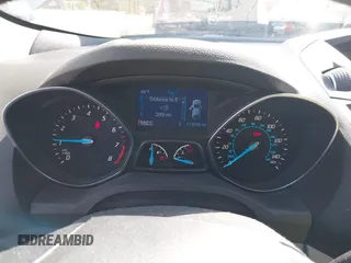 2014 Ford Escape SE with VIN 1FMCU9GX1EUB48145, listed as a IAAI auction lot 42111206 with 113,006 mi miles and . Bid and sale history available at carsss.com. Image 7.