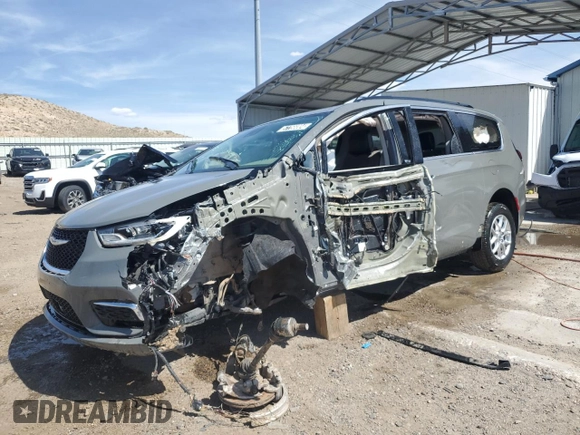 2022 Chrysler Pacifica Touring L z VIN 2C4RC1BG0NR168300, wystawiony jako Copart lot #57766004 z przebiegiem Nie podano mil oraz Nie do naprawy • Non repairable. Historia ofert i sprzedaży dostępna na DreamBid. Obrazek 1.