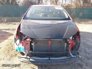 2020 Toyota Prius L Eco with VIN JTDKARFU3L3122388, listed as a IAAI auction lot 41649358 with 30,945 mi miles. Bid and sale history available at carsss.com. Image 6.