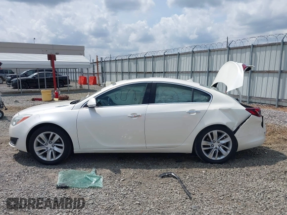 2014 Buick Regal Premium I with VIN 2G4GN5EX7E9261900, listed as a IAAI auction lot 42231313 with 111,720 mi miles and . Bid and sale history available at DreamBid. Image 14.