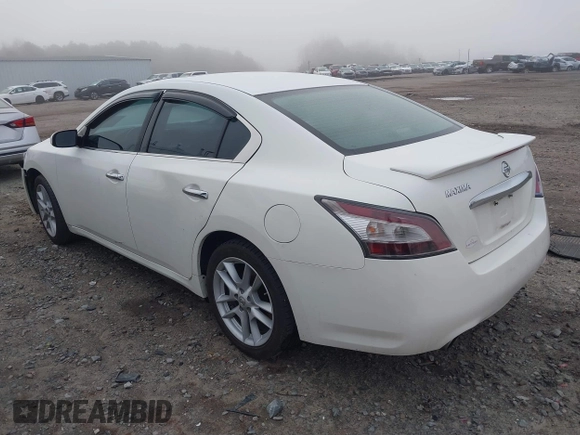 2014 Nissan Maxima S with VIN 1N4AA5AP0EC487139, listed as a IAAI auction lot 41450013 with 144,643 mi miles and . Bid and sale history available at DreamBid. Image 3.