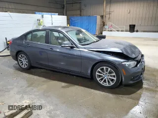 2018 BMW 3 Series 320i xDrive with VIN WBA8E5G52JNU46686, listed as a Copart auction lot 81999984 with 121,394 mi miles and Salvage Title. Bid and sale history available at carsss.com. Image 4.