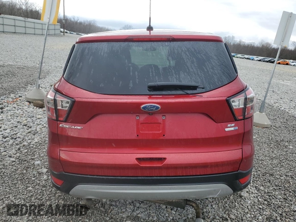 2017 Ford Escape SE z VIN 1FMCU9GD5HUC62126, wystawiony jako Copart lot #50188985 z przebiegiem 157 918 mil mil oraz Szkoda całkowita • Salvage title. Historia ofert i sprzedaży dostępna na DreamBid. Obrazek 6.