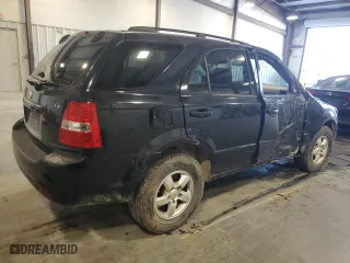 2009 Kia Sorento LX with VIN KNDJD735995871407, listed as a Copart auction lot 43912915 with 186,056 mi miles and Salvage Title. Bid and sale history available at carsss.com. Image 3.