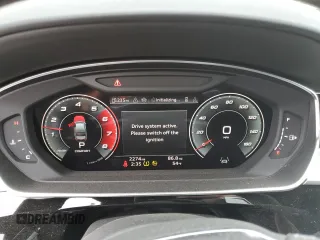 2024 Audi S8 with VIN WAULSAF89RN015605, listed as a Copart auction lot 51800405 with 2,274 mi miles and Salvage Title. Bid and sale history available at DreamBid. Image 9.