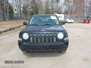 2008 Jeep Patriot Sport with VIN 1J8FF28W78D728568, listed as a IAAI auction lot 42091256 with 166,876 mi miles. Bid and sale history available at carsss.com. Image 13.