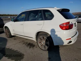 2012 BMW X5 35i with VIN 5UXZV4C55CL747778, listed as a Copart auction lot 84335374 with 144,258 mi miles and Non repairable. Bid and sale history available at DreamBid. Image 2.