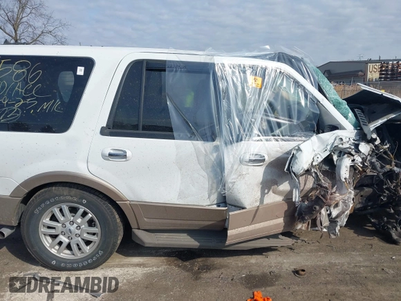 2014 Ford Expedition King Ranch z VIN 1FMJU1J51EEF14986, wystawiony jako IAAI lot #41770090 z przebiegiem Nie podano mil oraz . Historia ofert i sprzedaży dostępna na DreamBid. Obrazek 13.