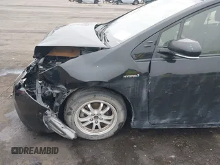 2018 Toyota Prius Two with VIN JTDKBRFU1J3076294, listed as a IAAI auction lot 41551218 with 70,644 mi miles. Bid and sale history available at carsss.com. Image 6.