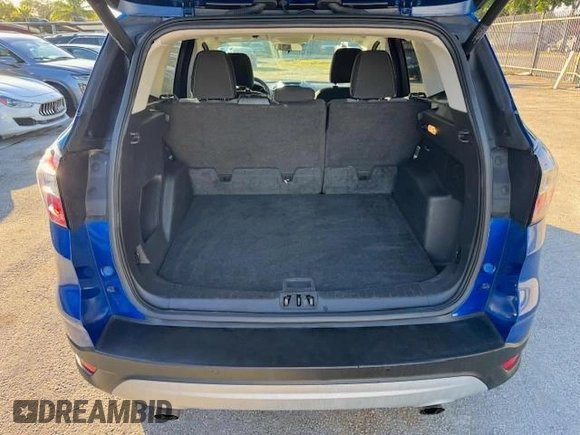 2017 Ford Escape SE with VIN 1FMCU0GD2HUA19806, listed as a Copart auction lot 54800235 with 97,697 mi miles and Salvage Title. Bid and sale history available at carsss.com. Image 6.