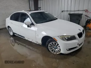 2009 BMW 3 Series 328i xDrive with VIN WBAPK53579A513151, listed as a Copart auction lot 63041215 with 164,631 mi miles and Salvage title. Bid and sale history available at DreamBid. Image 4.