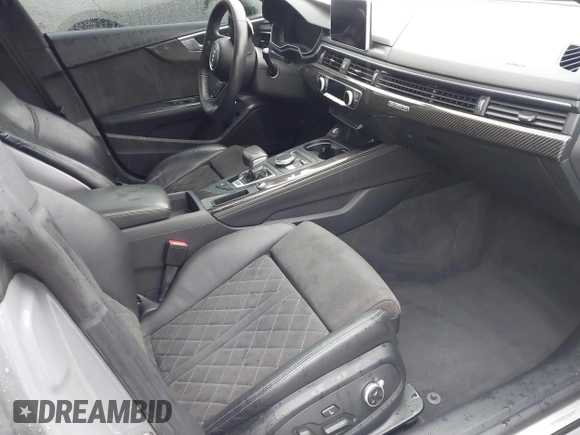 2019 Audi RS 5 Sportback z VIN WUABWCF54KA908298, wystawiony jako IAAI lot #41973097 z przebiegiem 84 666 mil mil oraz . Historia ofert i sprzedaży dostępna na DreamBid. Obrazek 5.