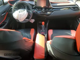 2022 Toyota C-HR XLE with VIN NMTKHMBX6NR141032, listed as a Copart auction lot 46221375 with 41,947 mi miles and Salvage Title. Bid and sale history available at DreamBid. Image 8.