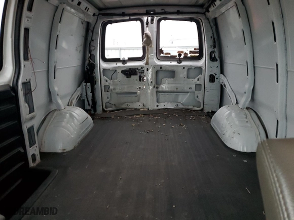 2008 GMC Savana Cargo Van with VIN 1GTGG25C081183754, listed as a Copart auction lot 85221394 with 157,977 mi miles and Salvage Title. Bid and sale history available at carsss.com. Image 10.