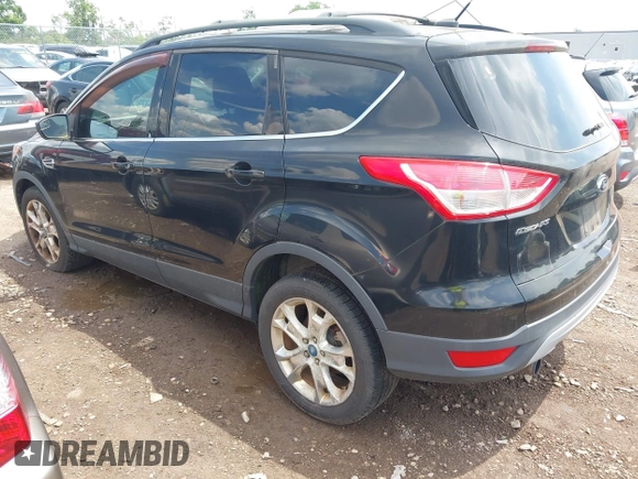 2013 Ford Escape SE z VIN 1FMCU0GXXDUB62281, wystawiony jako IAAI lot #42680002 z przebiegiem 223 654 mil mil oraz . Historia ofert i sprzedaży dostępna na DreamBid. Obrazek 3.