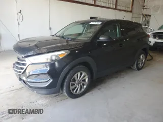 2017 Hyundai Tucson SE z VIN KM8J23A48HU263340, wystawiony jako Copart lot #53185785 z przebiegiem 156 698 mil mil oraz Szkoda całkowita • Salvage title. Historia ofert i sprzedaży dostępna na DreamBid. Obrazek 1.