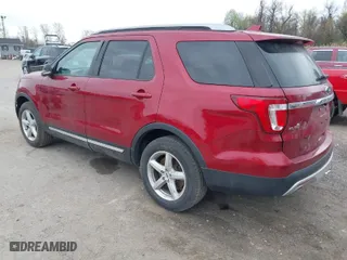 2017 Ford Explorer XLT with VIN 1FM5K8DH3HGC08256, listed as a IAAI auction lot 41955071 with 44,132 mi miles. Bid and sale history available at carsss.com. Image 3.