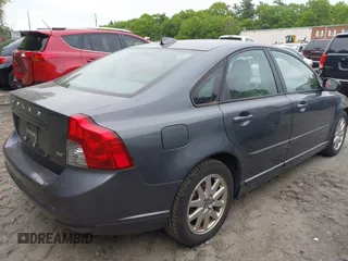 2009 Volvo S40 2.4L с VIN YV1MS382092458782, выставлен на аукционе IAAI как лот 42292466 с пробегом 136 917 миль миль и . История ставок и продаж доступна на DreamBid. Изображение 4.