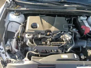 2021 Toyota Camry SE z VIN 4T1G11AKXMU572897, wystawiony jako Copart lot #83966645 z przebiegiem 52 640 mil mil oraz Czysty tytuł • Clean title. Historia ofert i sprzedaży dostępna na DreamBid. Obrazek 13.