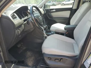 2018 Volkswagen Tiguan SEL with VIN 3VV2B7AXXJM060858, listed as a Copart auction lot 60639885 with 119,148 mi miles and Salvage title. Bid and sale history available at DreamBid. Image 7.