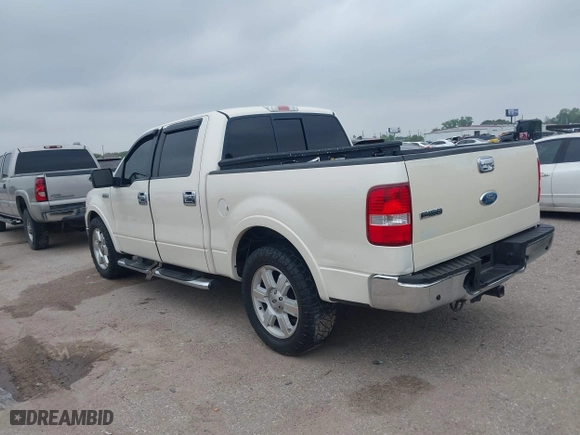 2007 Ford F-150 XLT with VIN 1FTPW12V97FA75590, listed as a IAAI auction lot 41916986 with 180,413 mi miles. Bid and sale history available at carsss.com. Image 3.