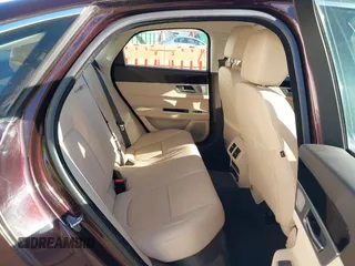2016 Jaguar XF 35t Premium with VIN SAJBD4BV9GCY21749, listed as a IAAI auction lot 41430358 with 79,289 mi miles. Bid and sale history available at carsss.com. Image 8.
