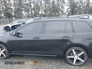 2016 Volkswagen Golf SportWagen TSI S with VIN 3VWC17AU5GM507582, listed as a IAAI auction lot 41645498 with 84,117 mi miles. Bid and sale history available at carsss.com. Image 14.