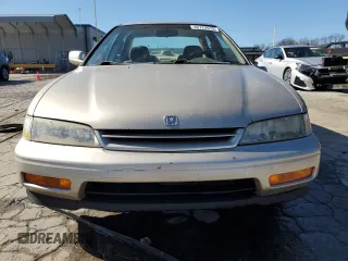 1994 Honda Accord LX with VIN 1HGCD5638RA124560, listed as a Copart auction lot 48772515 with 208,265 mi miles and Salvage Title. Bid and sale history available at carsss.com. Image 5.