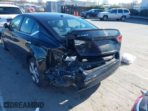 2020 Nissan Altima 2.5 S with VIN 1N4BL4BV5LC175000, listed as a IAAI auction lot 41761083 with 140,800 mi miles. Bid and sale history available at carsss.com. Image 6.