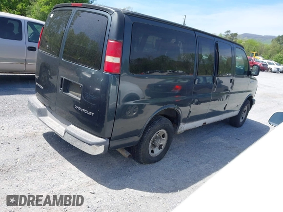 2003 Chevrolet Express Passenger with VIN 1GAHG35U631142890, listed as a IAAI auction lot 42086091 with 127,191 mi miles and . Bid and sale history available at DreamBid. Image 4.