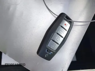 2022 Mitsubishi Outlander SE z VIN JA4J4UA89NZ077502, wystawiony jako IAAI lot #41897917 z przebiegiem 26 045 mil mil oraz . Historia ofert i sprzedaży dostępna na DreamBid. Obrazek 11.